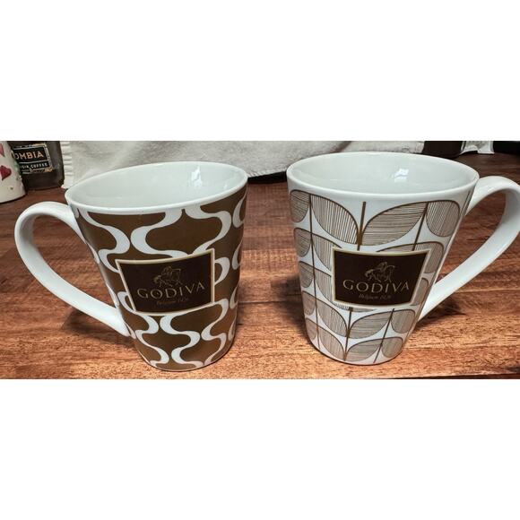 Set of 2 - Godiva Belgium 1926 Coffee Mugs - Picture 1 of 6